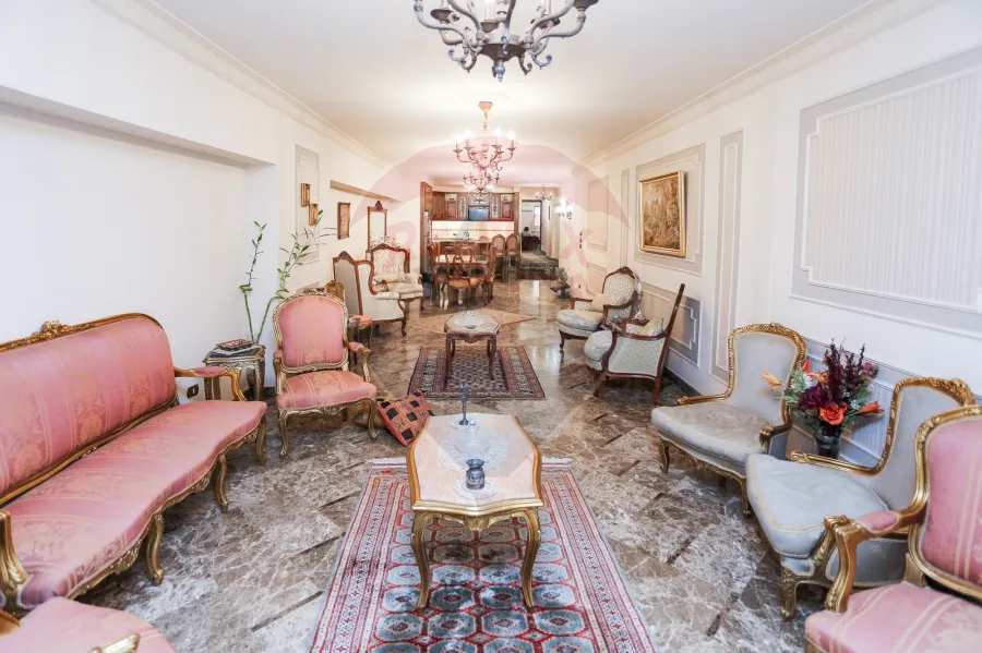 Apartment for sale 190 m Kafr abdou (Sakina bnt elhussien St)