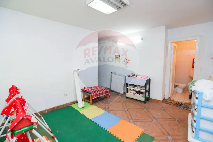 Administrative Unit for rent 370 m Louran (El Eqbal Directly on The Teram)