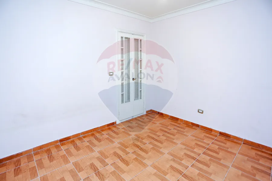 Apartment For Sale 160 m Smouha ( Safa St- Branched from Admon Frimon St. )