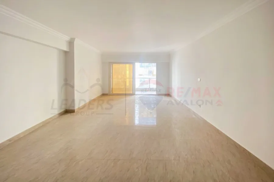 شقة للايجار 202 م سموحه (جراند فيو)