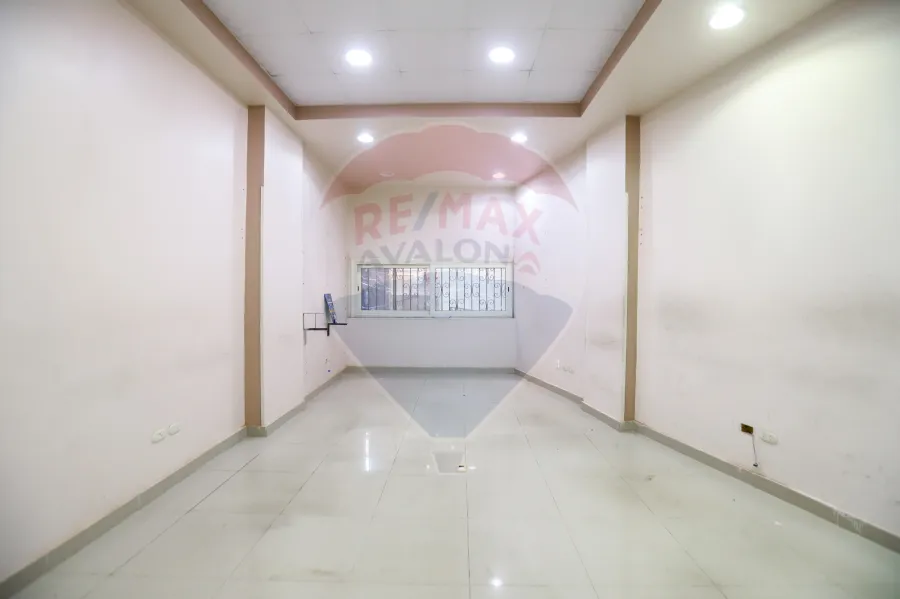 شقه اداري للبيع 110 م لوران ( طريق الحرية )