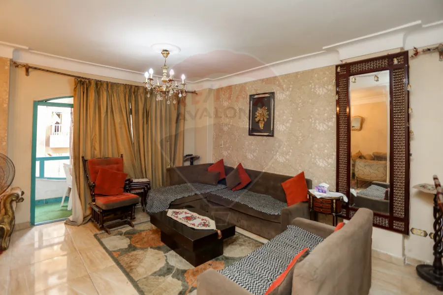 شقة للبيع 200م سموحة (تقسيم القضاة)