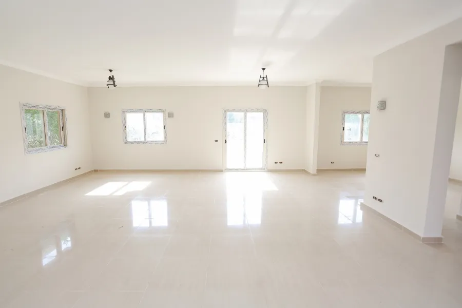 فيلا للبيع 540م  كينج مريوط (كومباوند العروبة)