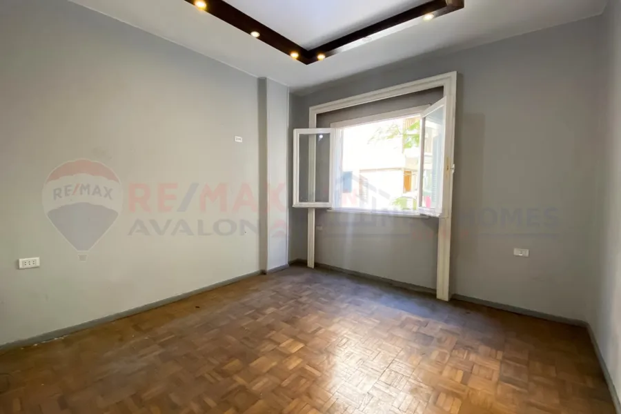 شقة إداري للايجار 120 م ستانلي (شارع التأمين)