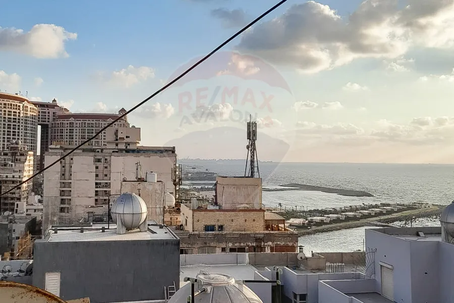 شقة للإيجار 150 م لوران (خطوات من البحر)