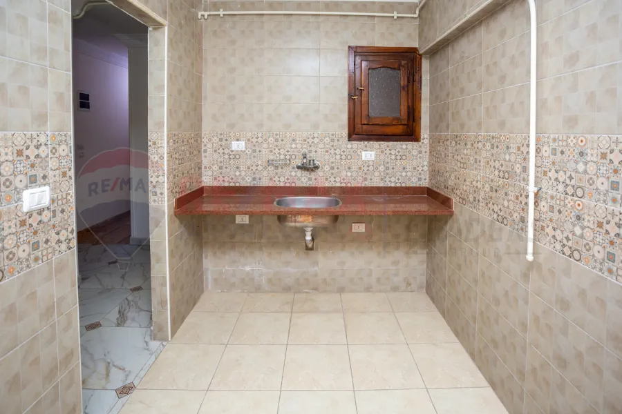 شقة للبيع 162 م  سابا باشا (ش خليل مطران)