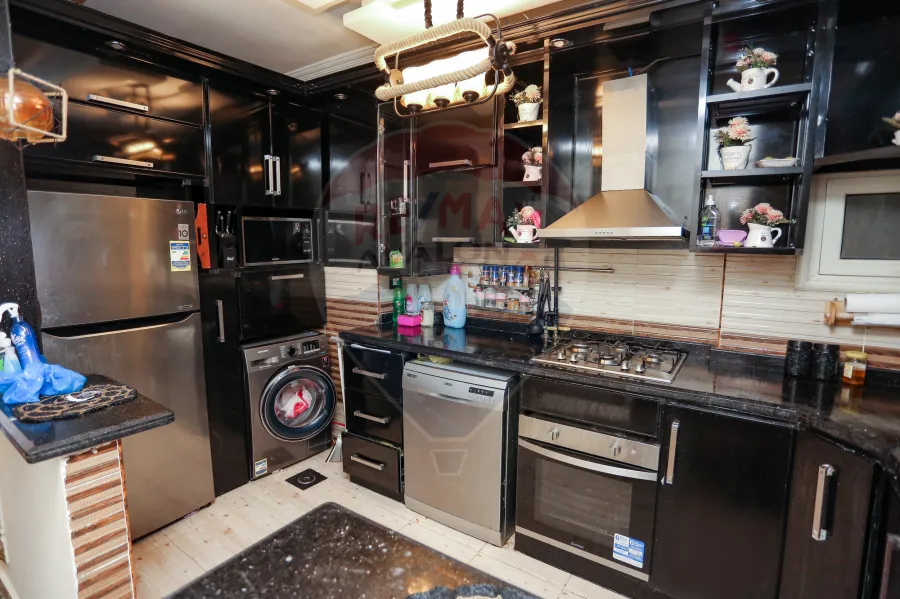 (شقة للبيع 145 م كفر عبده (ش سكينه بنت الحسين