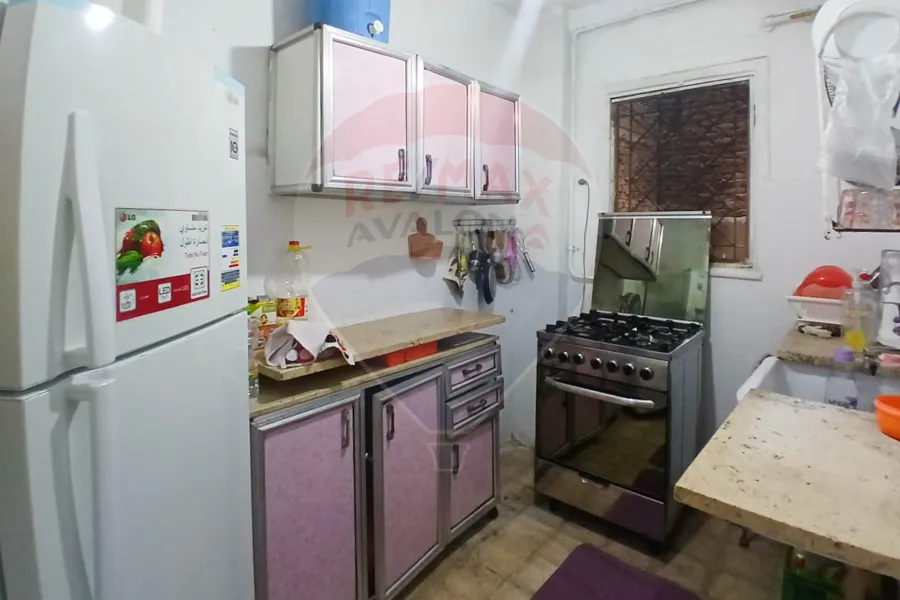 شقة للبيع 100 م كفر عبده (ش  سكينه بنت الحسين)