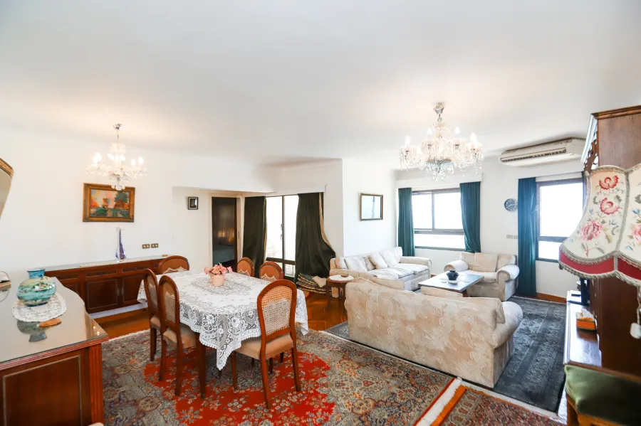 شقة للايجار مفروش 140 م ستانلى (على البحر مباشرة)