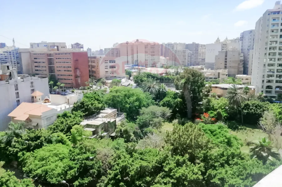 شقه للايجار 270 م سموحه (حي الفيلات )