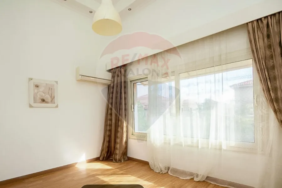 Twin house villa for sale 264 m King Mariout (Alex West)