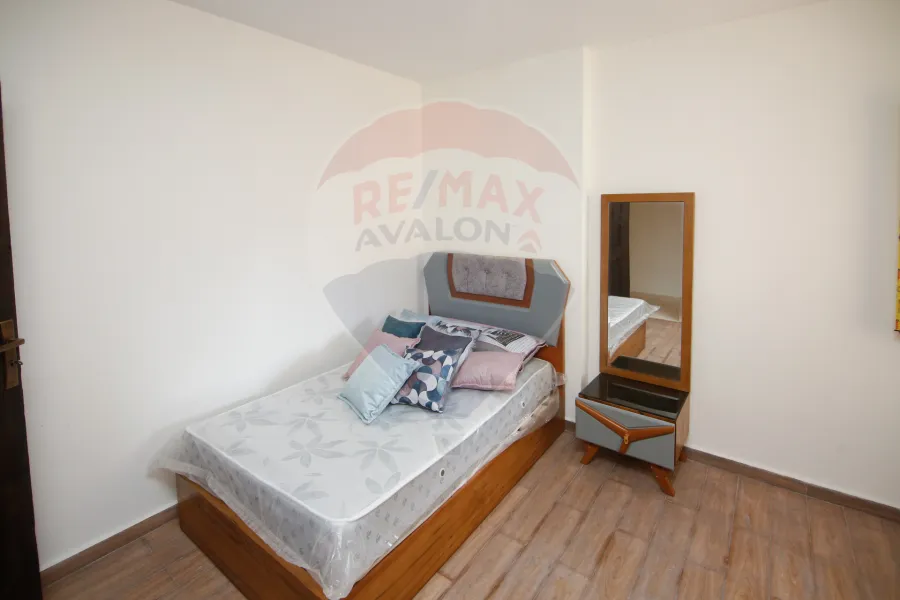 Furnished apartment for rent 160 m Gleem (Abd El-Salam Aref St)