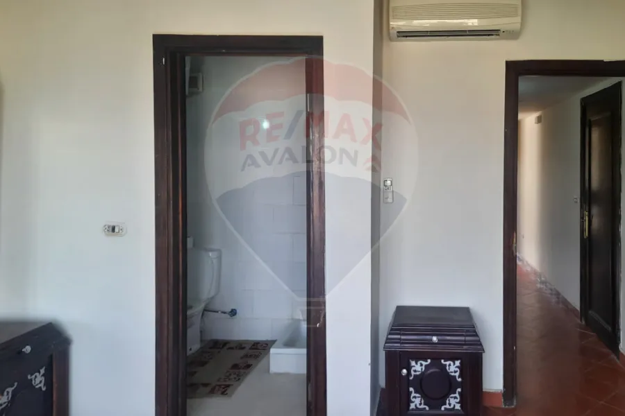 شاليه مفروش للبيع (بورتو جولف) 80 م