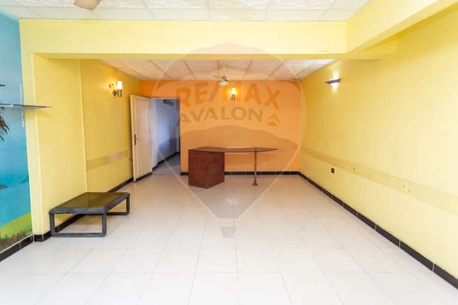 شقه للبيع 80 م جليم (ش الاذاعة)