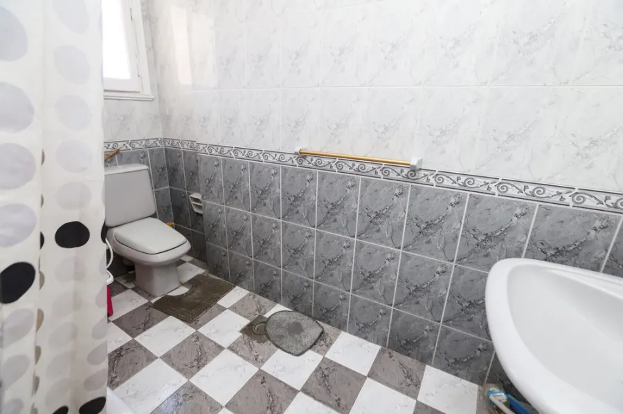 Apartment For Sale 185m Fleming ( El-Fath St. Directly on Tram Station)