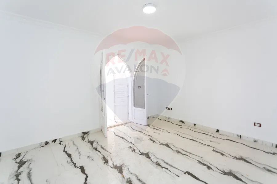 فيلا ستاند الون للبيع (قرطاج) 235 م