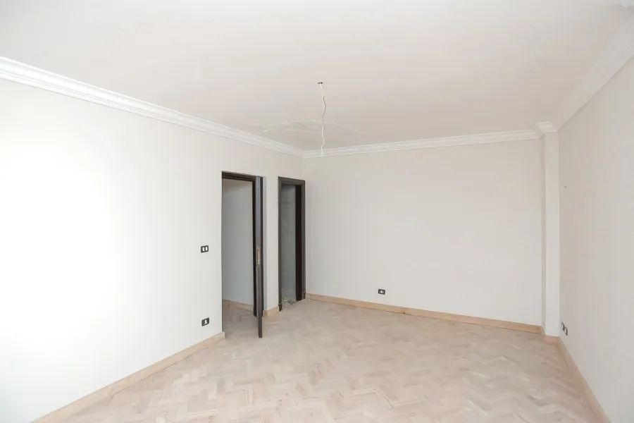 شقة للبيع 270م كفر عبده ش معروف الرصافي (كومباوند كفر عبده ريزيدينس)