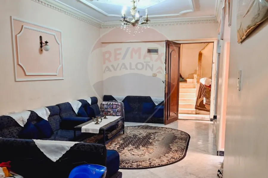 شقة للبيع 150 م خطوات من ش أبوقير (خلف كنيسة جناكليس)