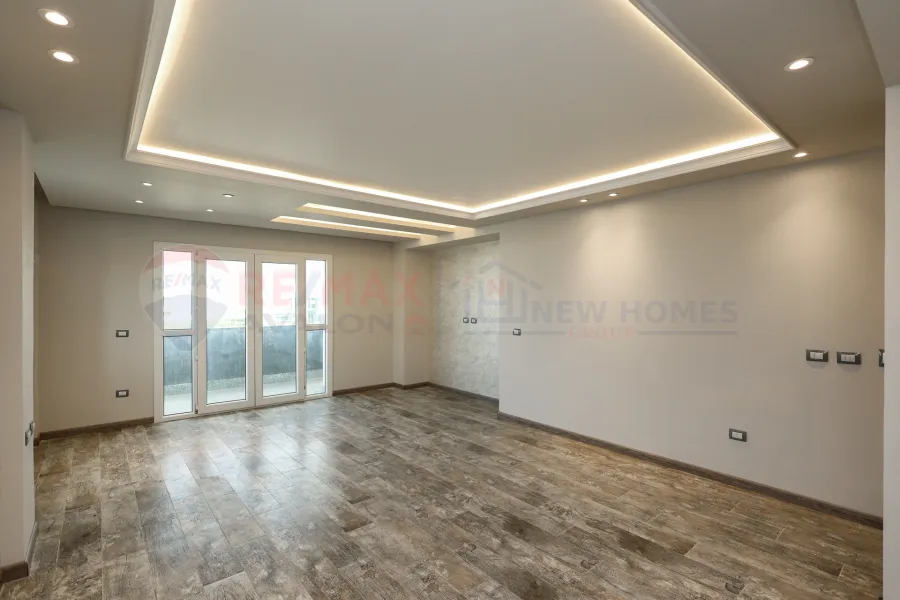 فيلا مستقلة للبيع الساحل (مارسيليا بيتش 4 - سيدي عبد الرحمن) 900 م