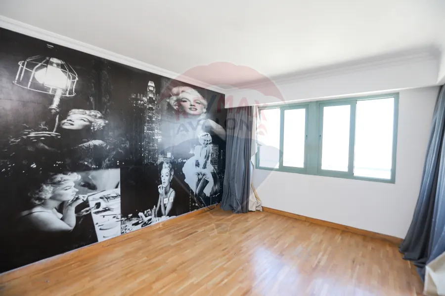 Apartment For Sale 264 m San Stefano (Four Seasons)