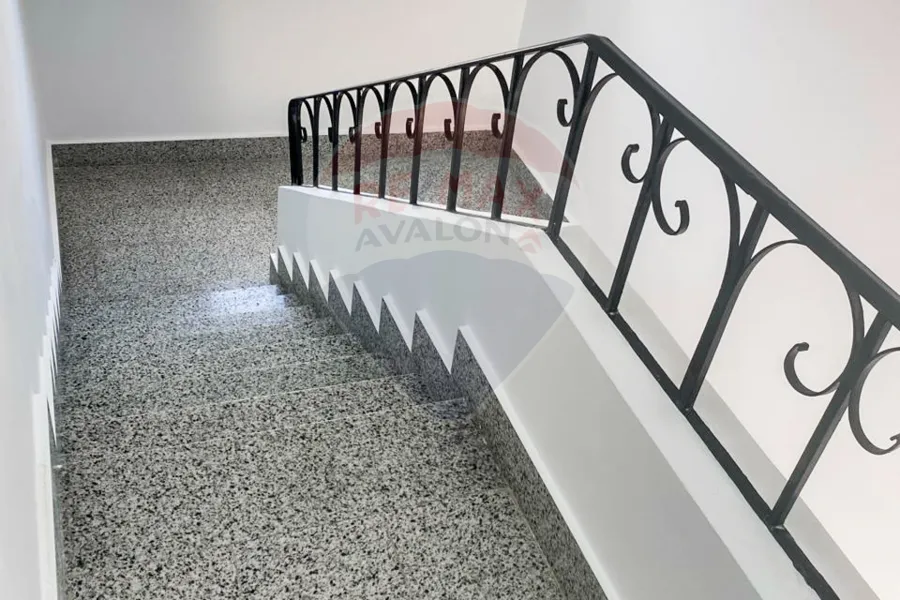 شالية للبيع (المنتزة) 130 م