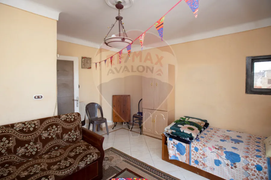 شقة للبيع 140 م + 70 م تراس ميامى (ش إسكندر إبراهيم)