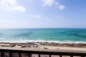 شقة للايجار مفروش 140 م ستانلى (على البحر مباشرة)