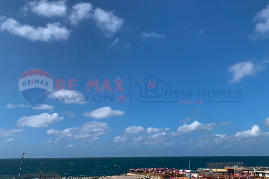 Apartment for sale 135 m Saba Basha (directly on the sea)