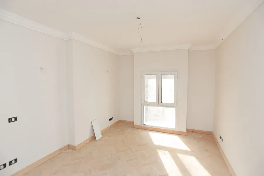 شقة للبيع 270م كفر عبده ش معروف الرصافي (كومباوند كفر عبده ريزيدينس)