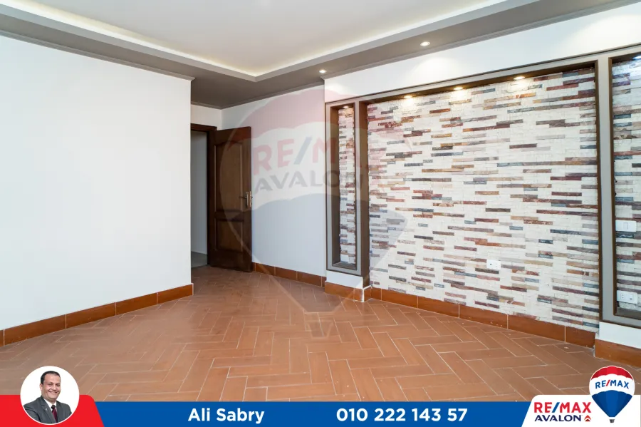 Apartment For rent 205 m Louran (El-Ekbal st.)