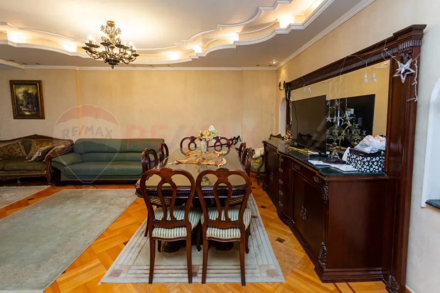 شقة للبيع 204 م سموحه (ش بهاء الدين الغتوري - عمارة براند)