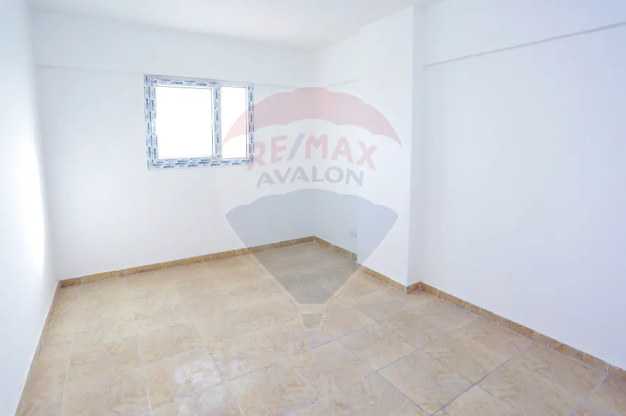 شقة للبيع 105 م سموحة الجديدة (كومباوند سموحة ستارت)