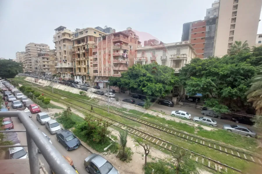 Apartment for rent 170 m Sporting (directly on the tram )