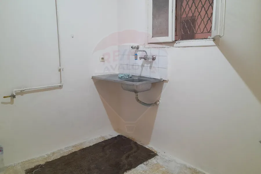 Apartment For rent 135 m Shods (steps from the tram)