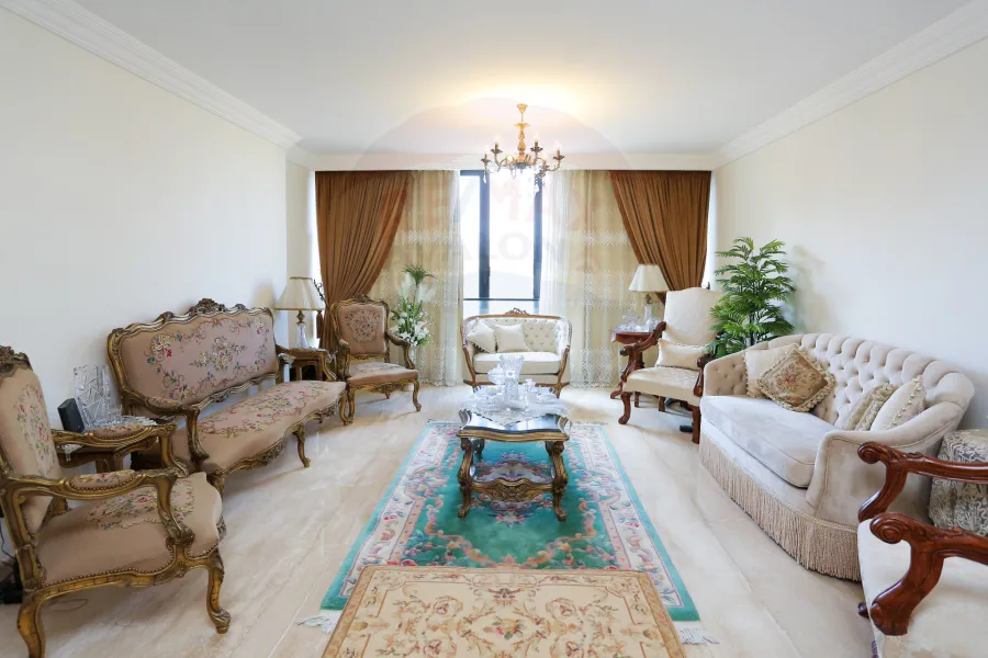 شقه للبيع 175 م سبورتنج (شارع ابوقير - عمارة براند)