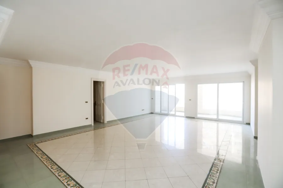 Apartment For Sale 210 m Sidi Bishr