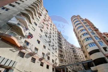 شقة للبيع 163 م سموحه ( كومباوند جرين تاورز )