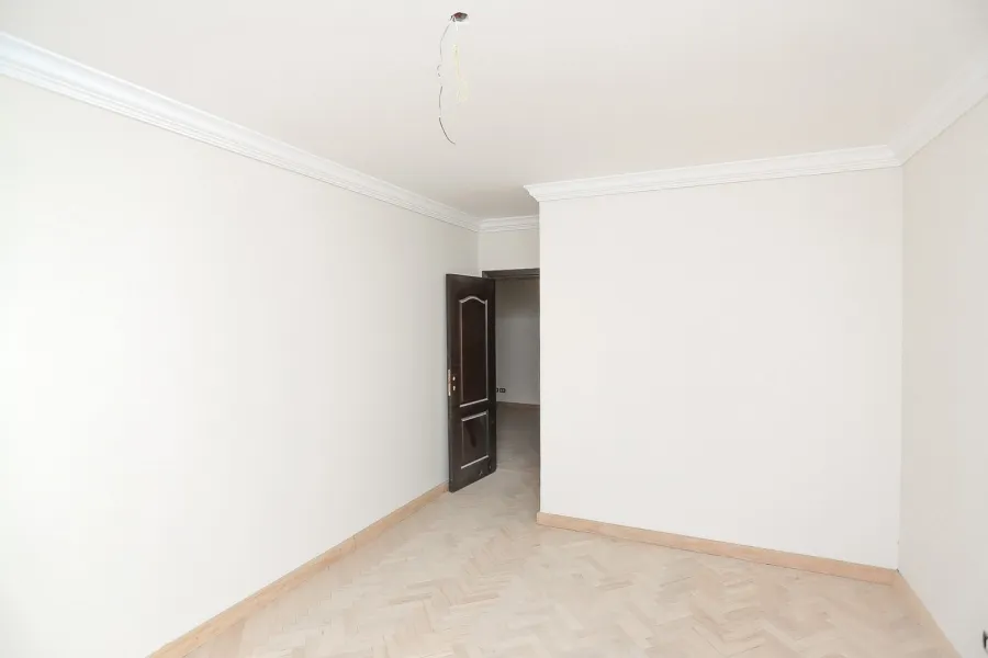 شقة للبيع 270م كفر عبده ش معروف الرصافي (كومباوند كفر عبده ريزيدينس)