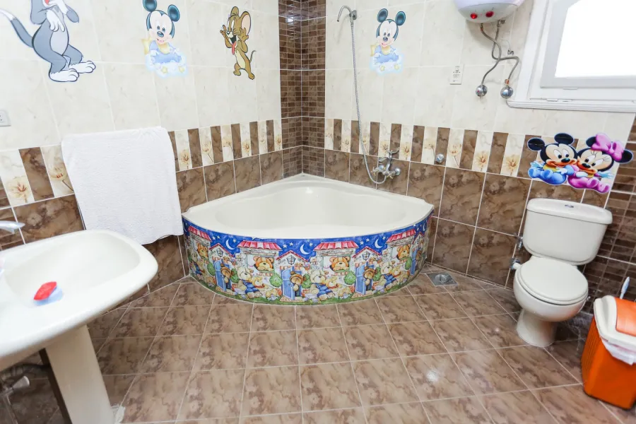 Villa for sale 700m King Marriott (Compound Bostan Mena)