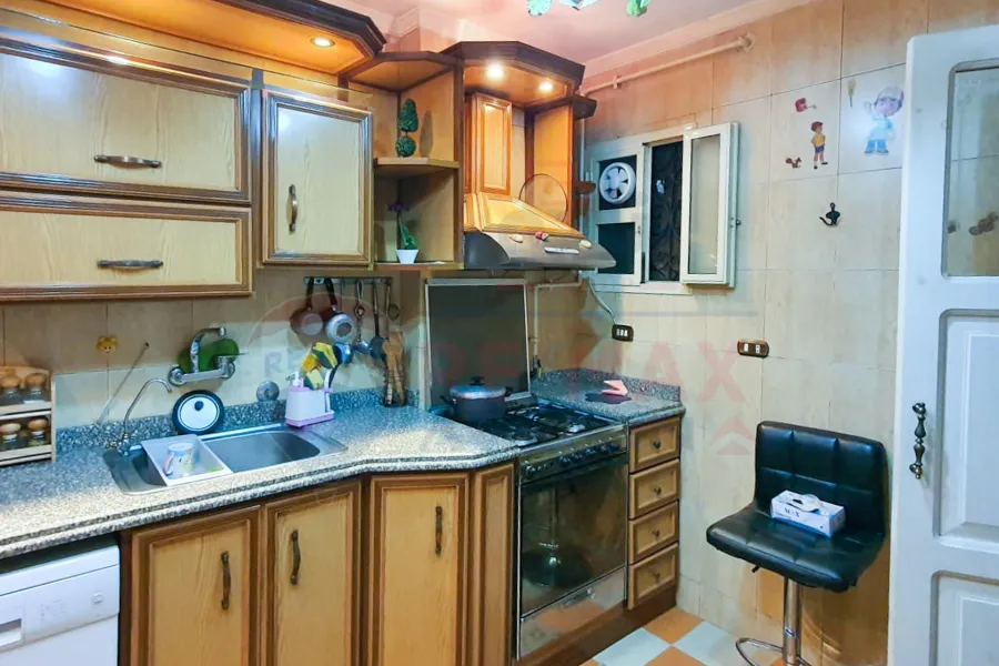 Apartment For Sale 171 m Smouha (Mostafa El-Nagar St.)