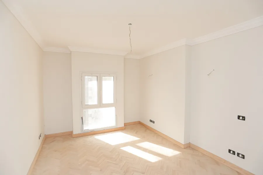 شقة للبيع 270م كفر عبده ش معروف الرصافي (كومباوند كفر عبده ريزيدينس)