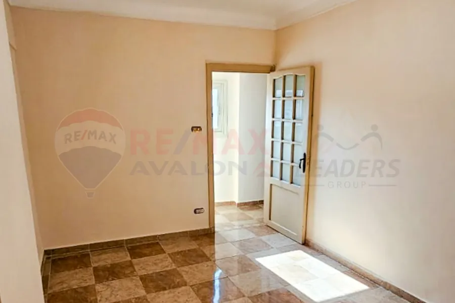 شقة للبيع 146 م سيدي بشر (خطوات من العيسوي)