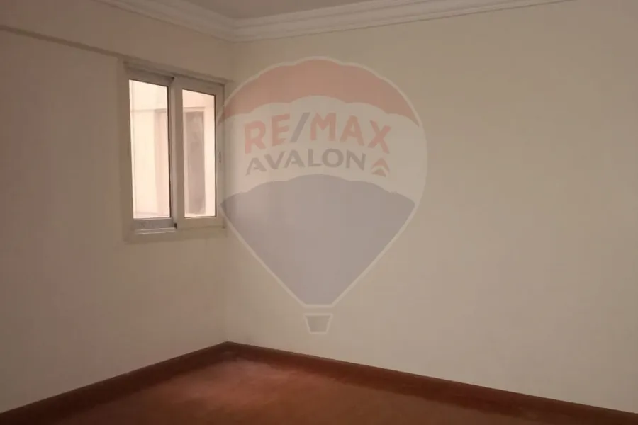 Administrative headquarters for rent 190 m Louran (behind Sumed Company)