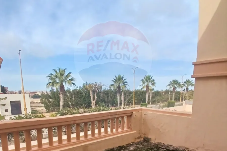 فيلا ستاند الون للبيع 887 م (كومباوند أليكس ويست)