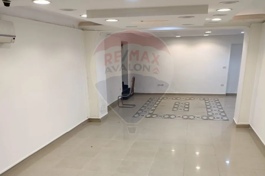 محل + صندره للبيع 180م العطارين ( ش مسجد العطارين )