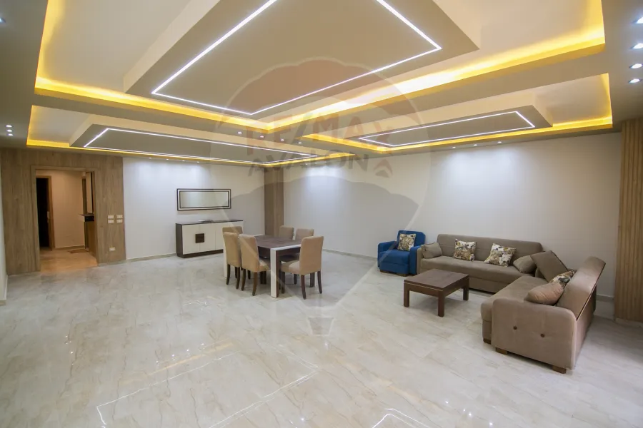 Apartment for sale 225 m Stanley (Steps from the sea - Stanley Towers) - 9,000,000 EGP