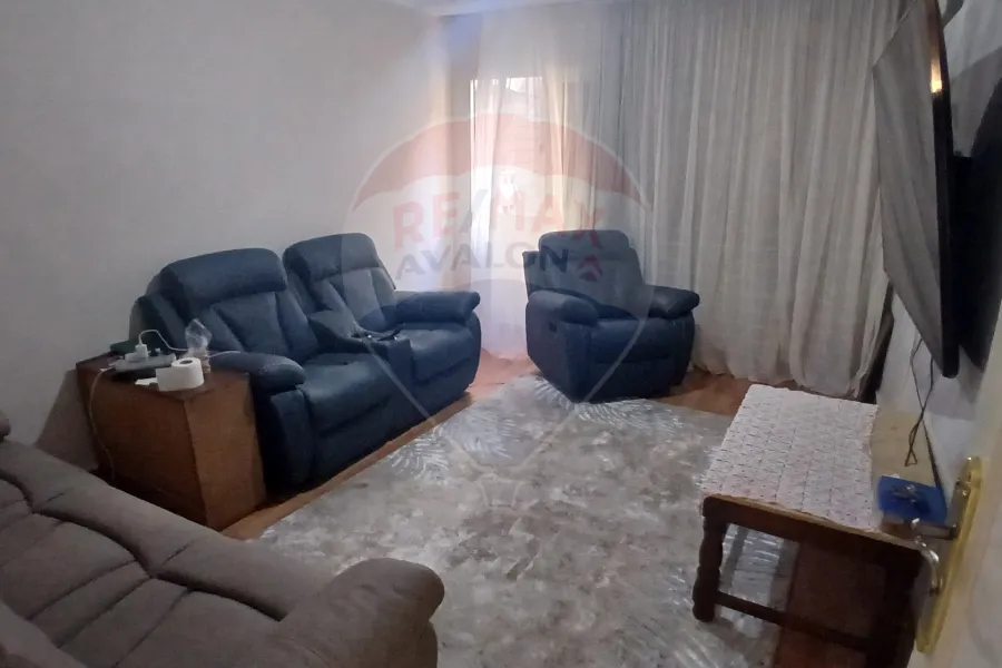 Apartment for sale 200 m Fleming (Mohamed Helmy Street)