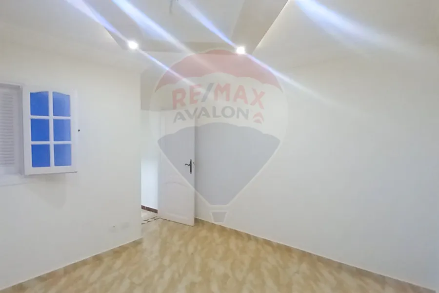 Apartment for sale 140 m Miami (Al-Sebaay main st.)