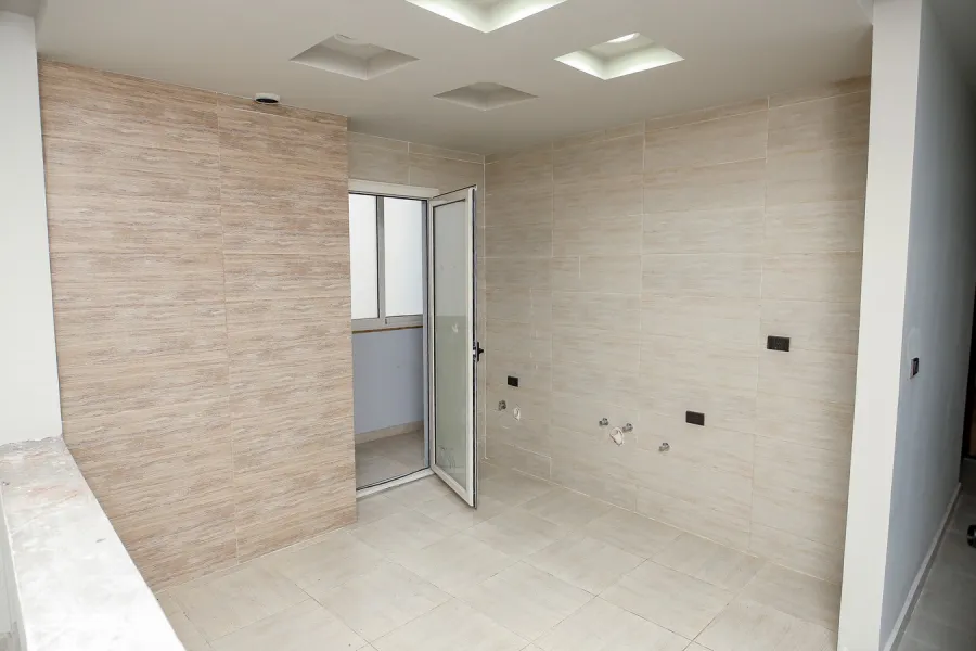 شقة للإيجار175م سموحة (ش ذكي رجب)