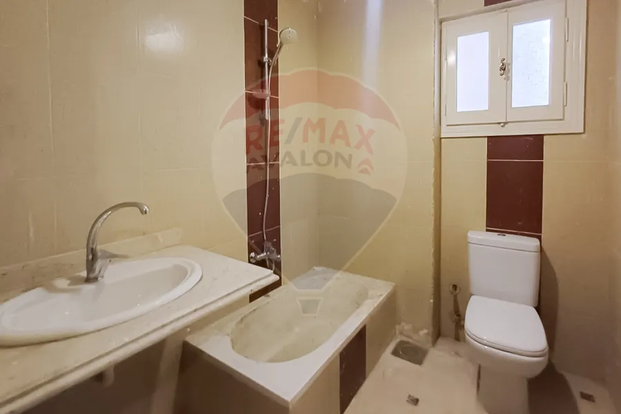 شقة للبيع 110 م لوران (بين ش الإقبال و ش شعراوي)